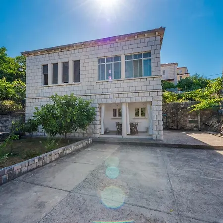 公寓 Near Old Town With Free Parking *